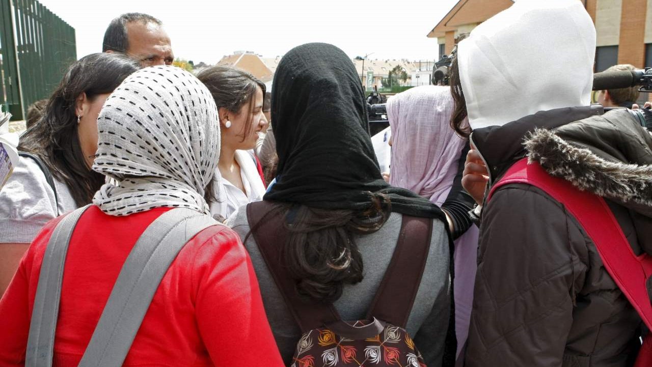 Niñas con velo en Baleares Última Hora Niñas con velo en un colegio de Baleares/Última Hora