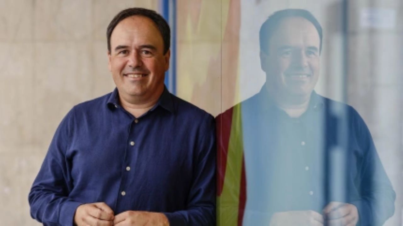 Feijóo designa a Pérez Llorca como sucesor de Mazón