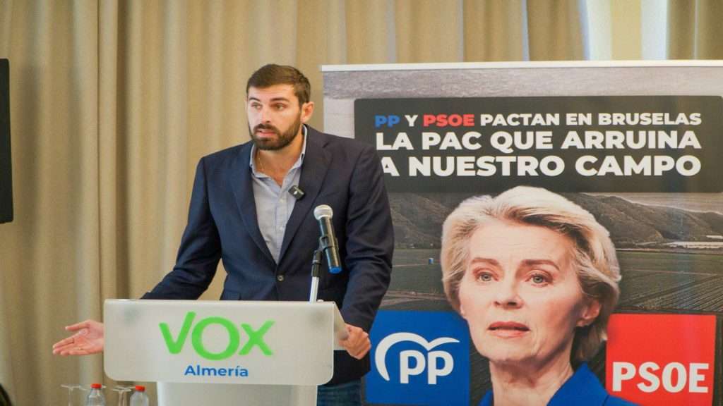 Antelo: «Nuestra gente del campo produce más kilos de papel que de frutas»