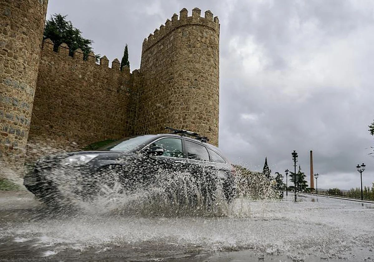 Castilla y León declara la situación 2 de emergencia por riesgo de inundaciones en Ávila