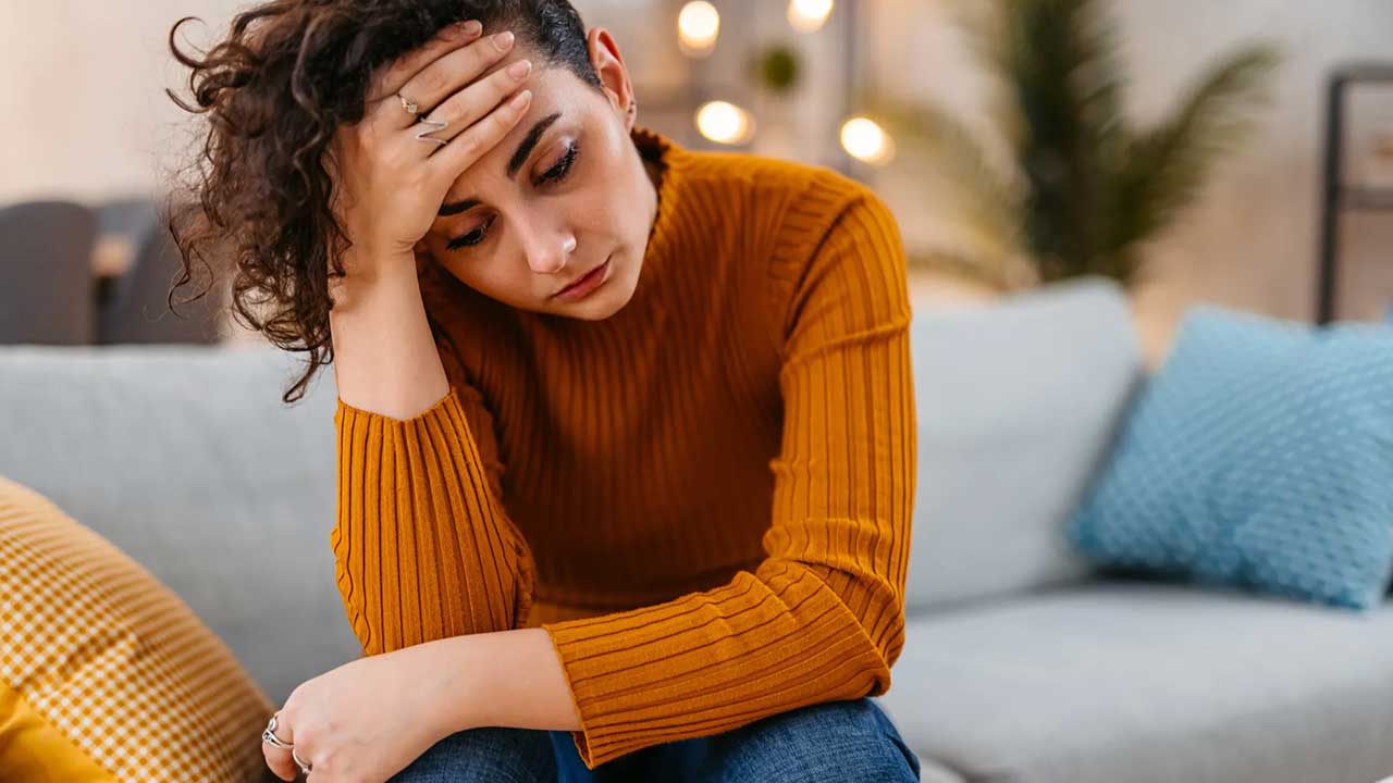 Desorden, ansiedad y 6 horas perdidas: el estudio que explica por qué un robot aspirador se ha convertido en la ‘medicina’ de los españoles