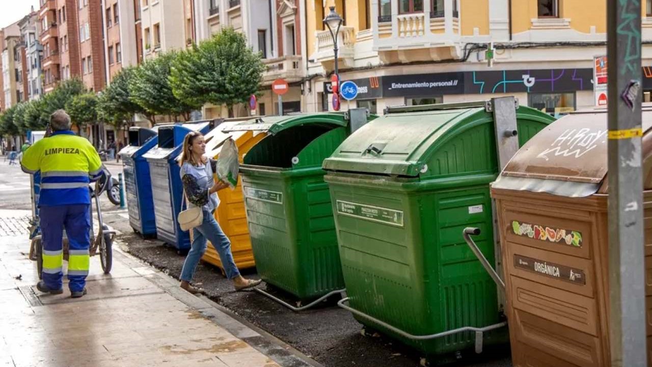Polémica tasa de basuras/Efe