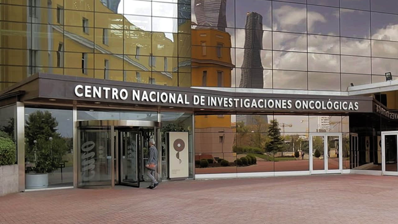 Entrada del Centro Nacional de Investigaciones Oncológicas