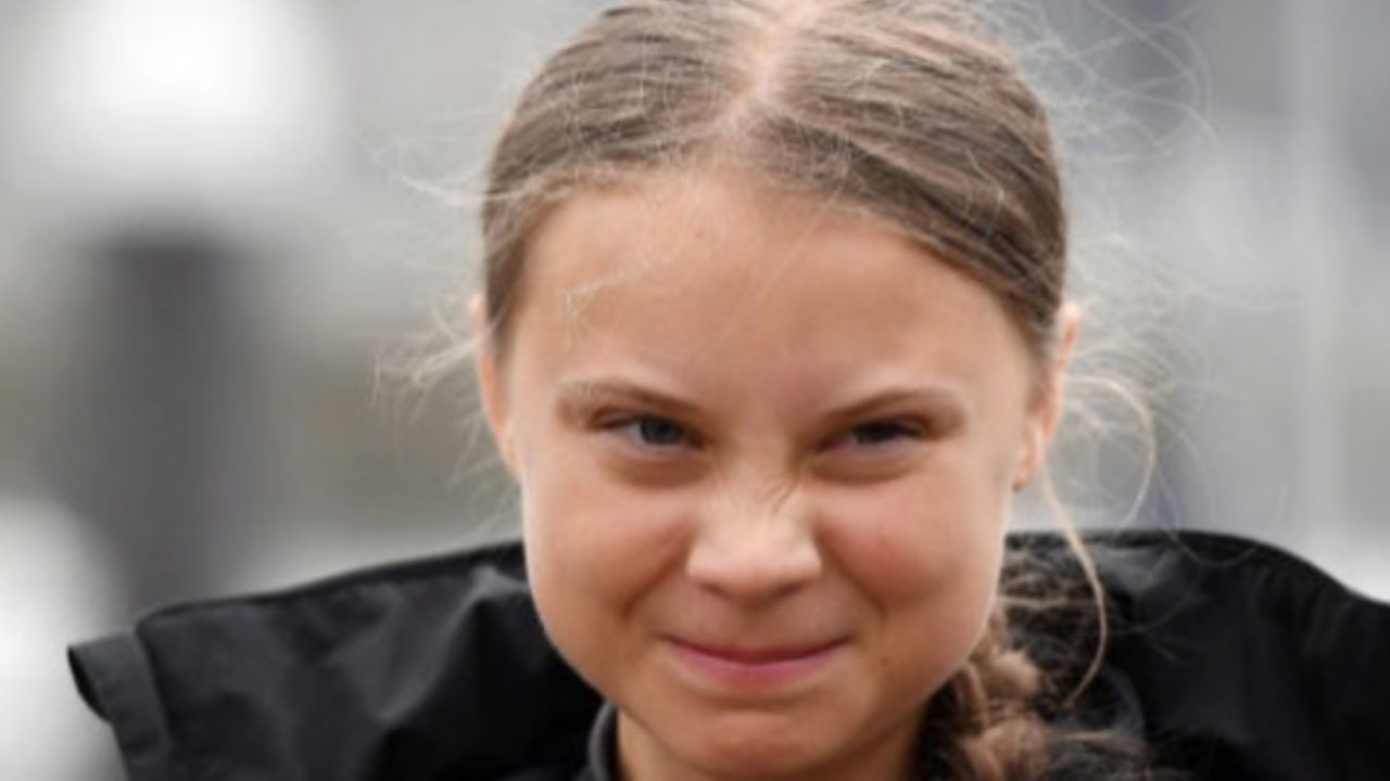 La niña que sabe leer a medias/El Mundo