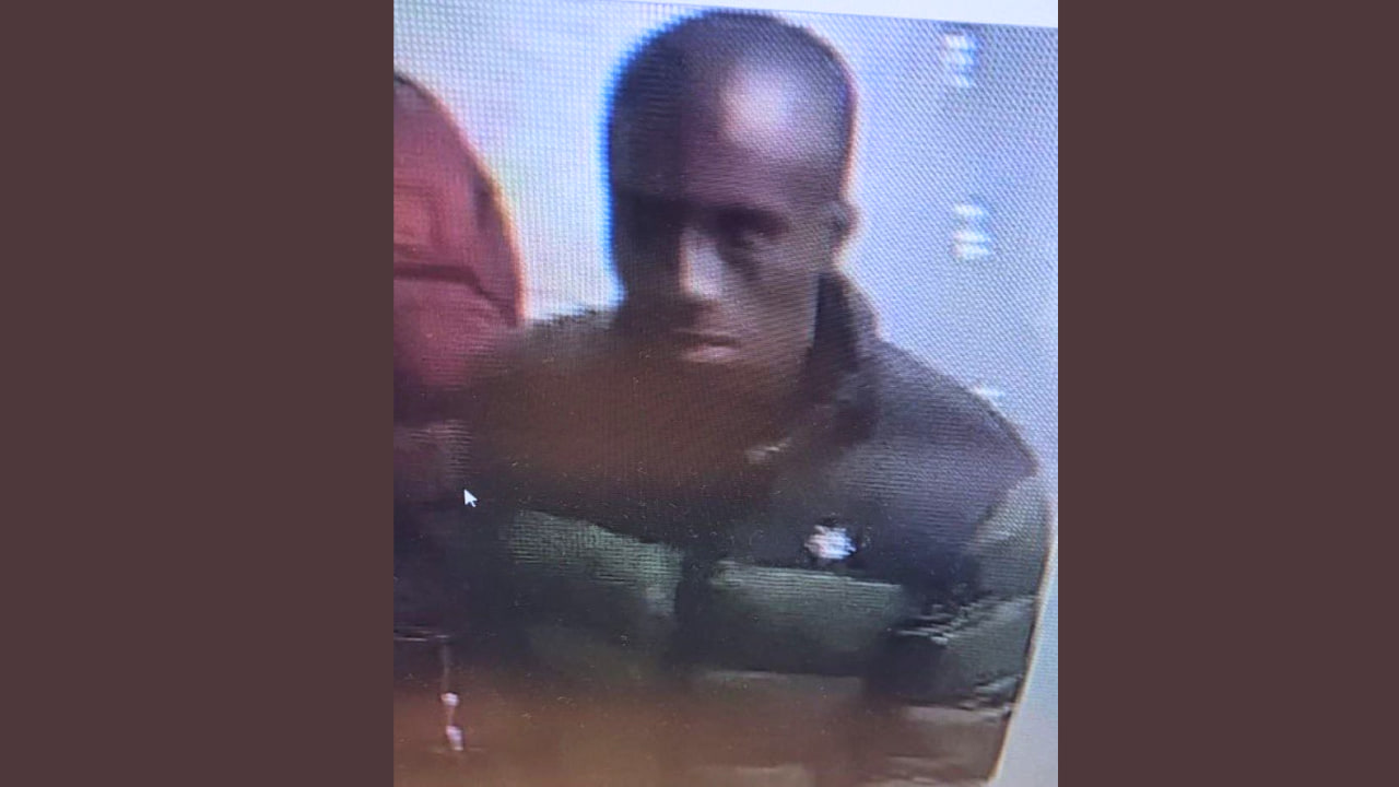 Ilegal de Mali, detenido tras acuchillar a tres mujeres en el metro de París