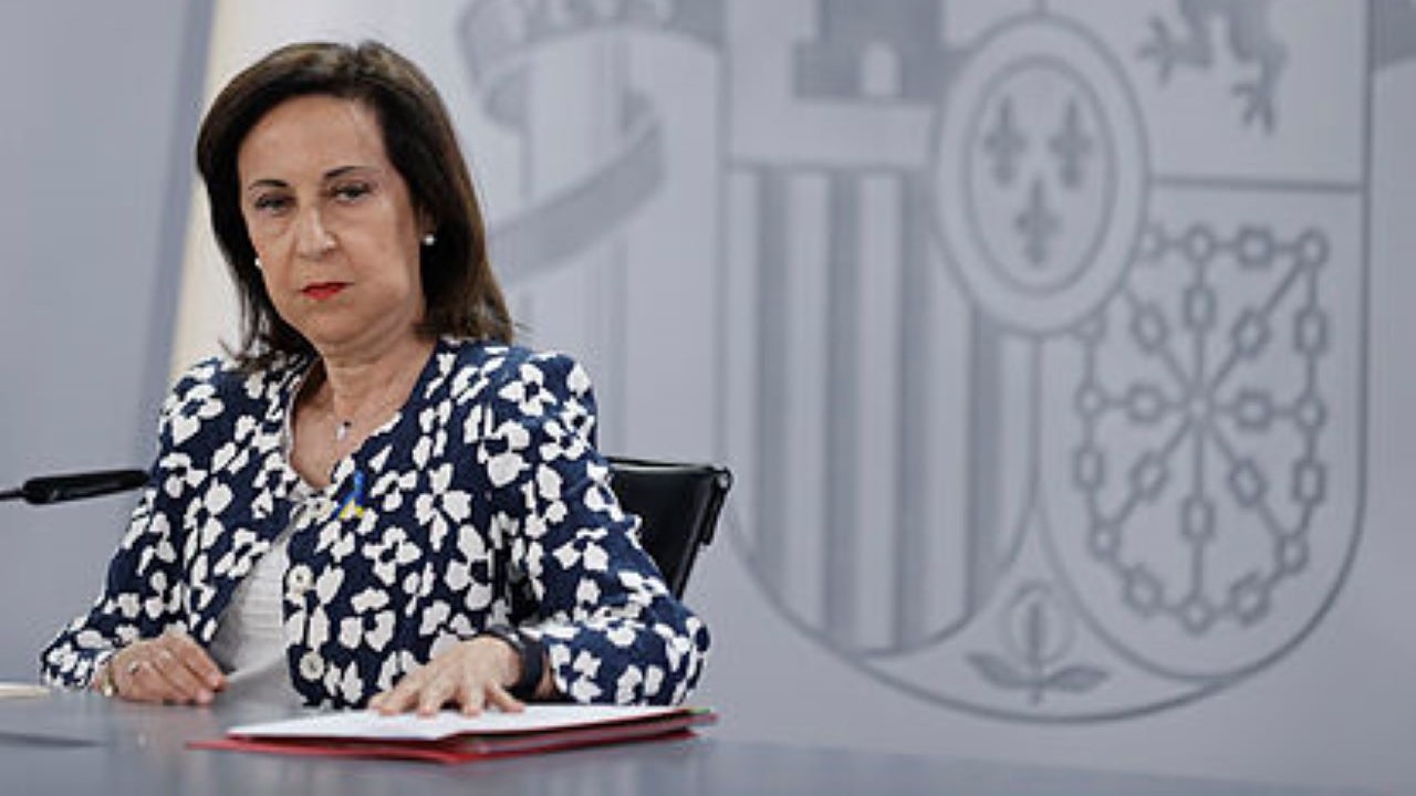 Al hipócrita Gobierno de Sánchez le dura el embargo «total» a Israel dos meses