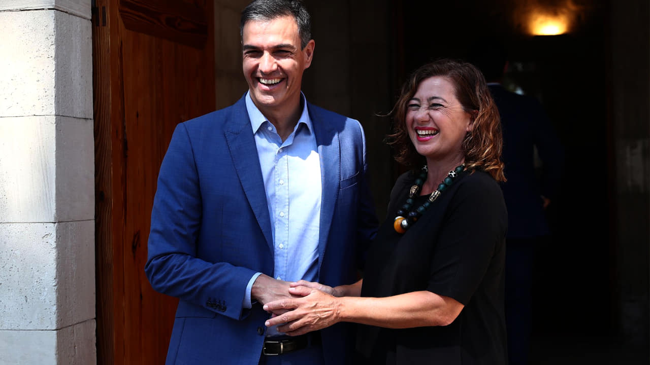 En plena oleada de escándalos, Armengol y su segundo se niegan a coger el teléfono a la oposición para convocar un pleno urgente