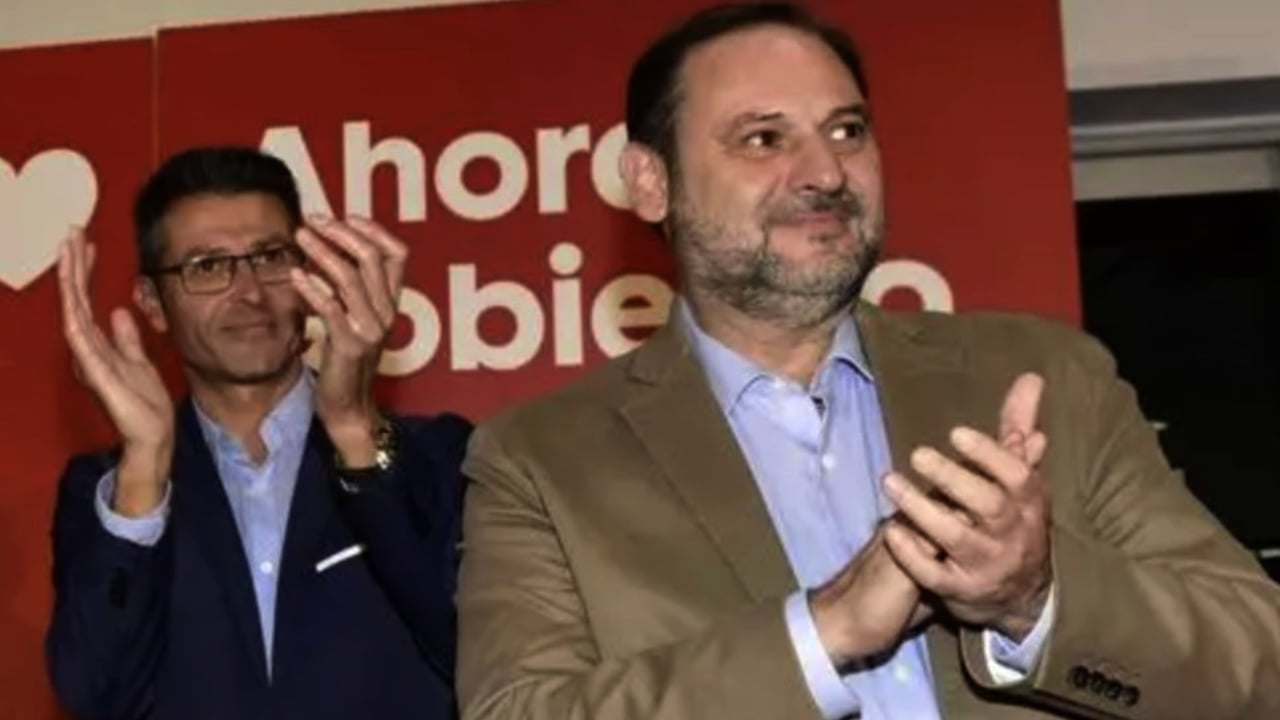 Toni González y Ábalos en un acto del PSOE