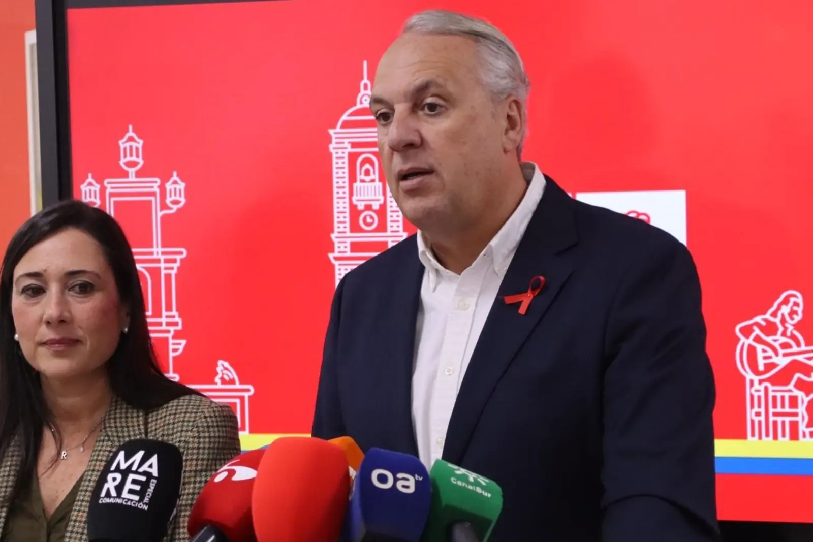 europapress-7140961-juan-carlos-ruiz-boix-rocio-arrabal-rueda-prensa_1600_1067