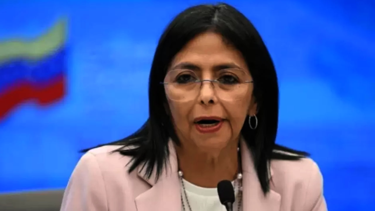 Delcy Rodríguez endurece la represión y desafía a Trump: «Mi destino no lo decide sino Dios»