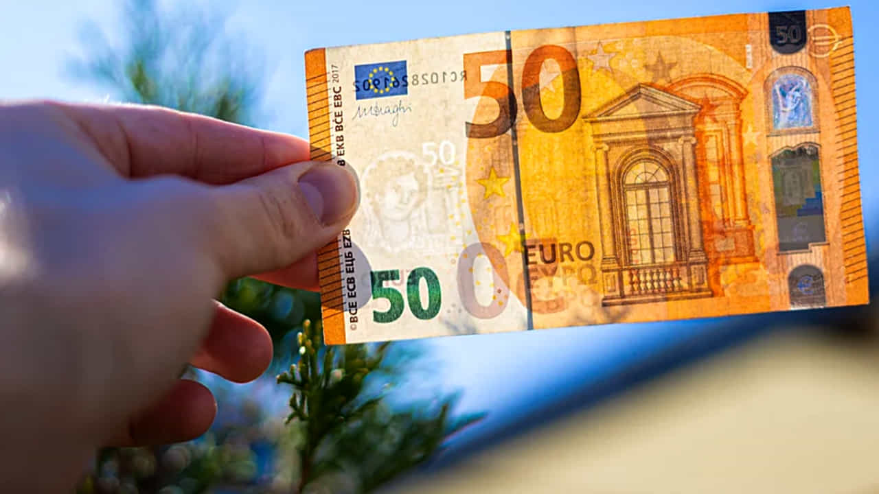 Elementos de seguridad de un billete de 50 euros