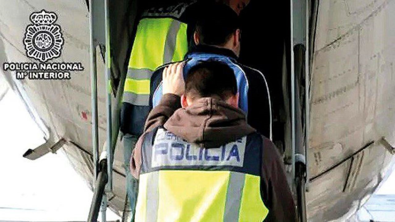 Deportación del senegalés/Policía Nacional