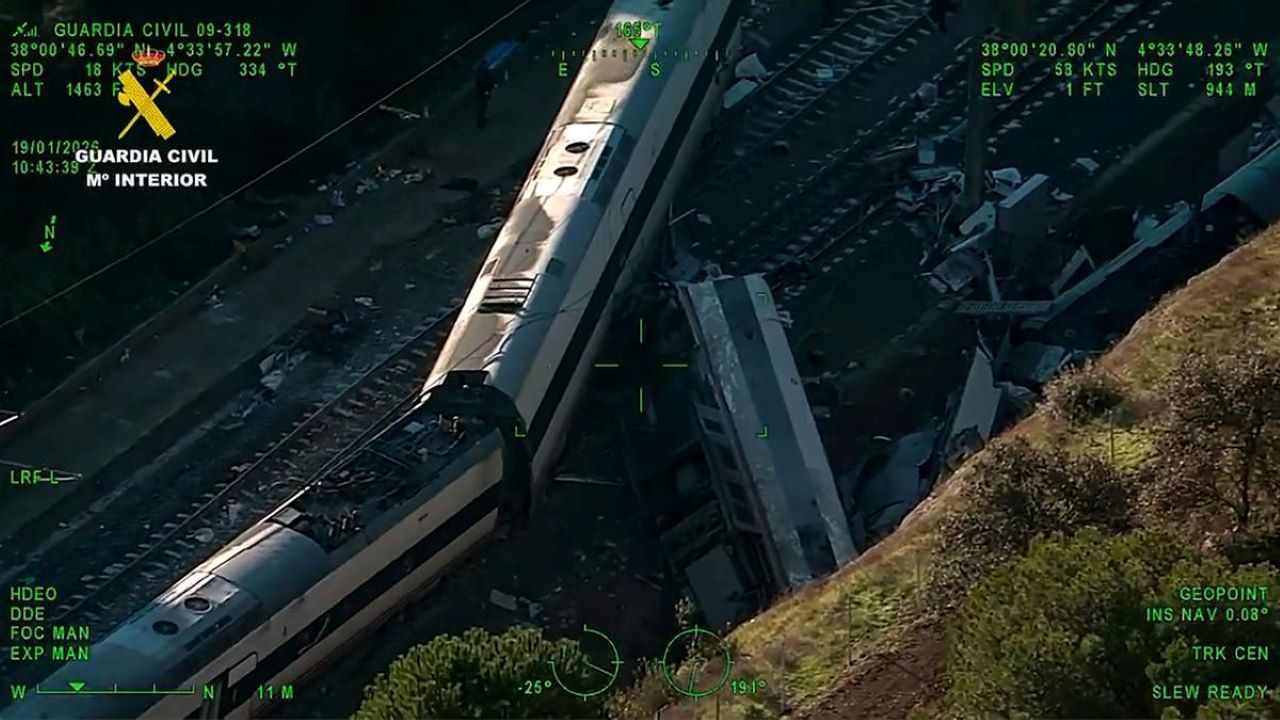 Renfe descarta el error humano o el exceso de velocidad como causas del accidente