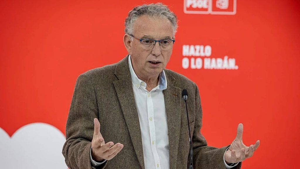 Denuncian por acoso laboral al nuevo líder del PSOE en Extremadura