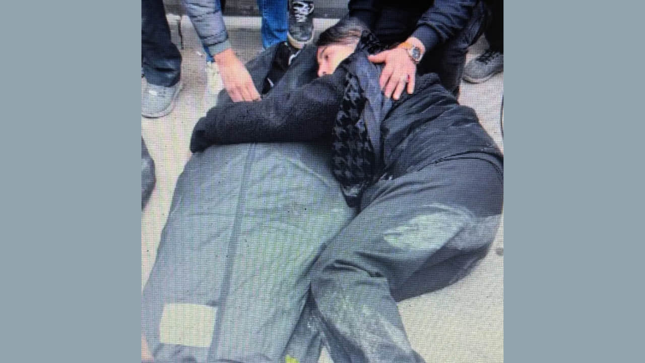 La sangrienta represión del régimen iraní inunda hospitales y morgues con manifestantes