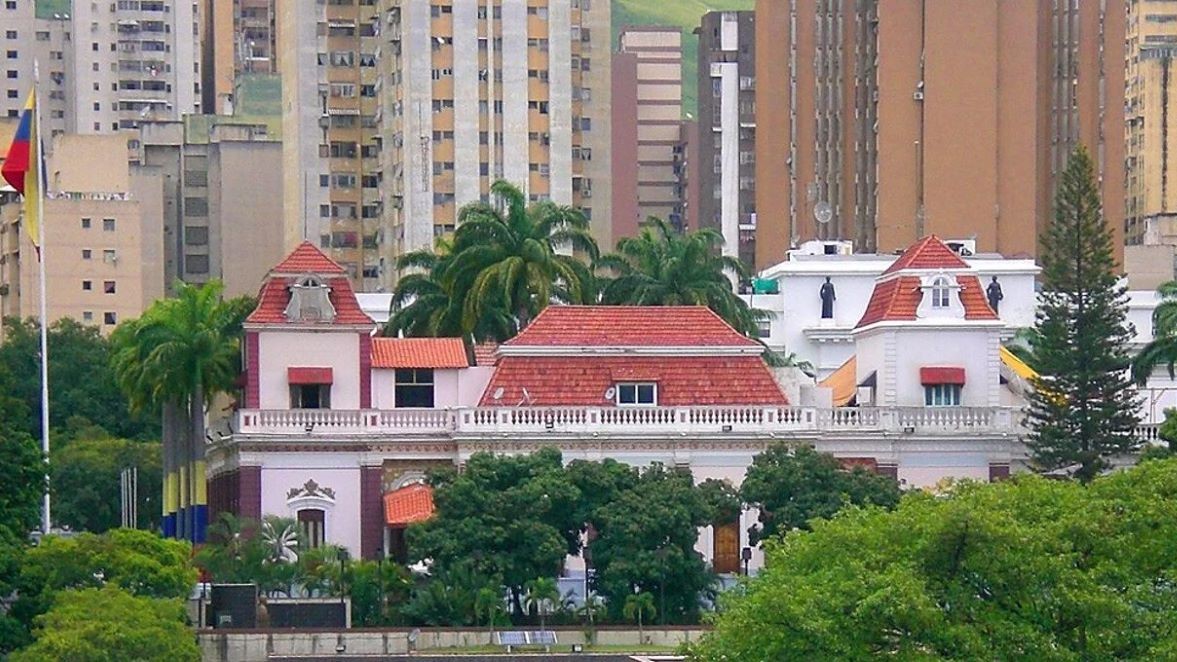 Disparos cerca del Palacio de Miraflores de Venezuela tras la caída de Maduro