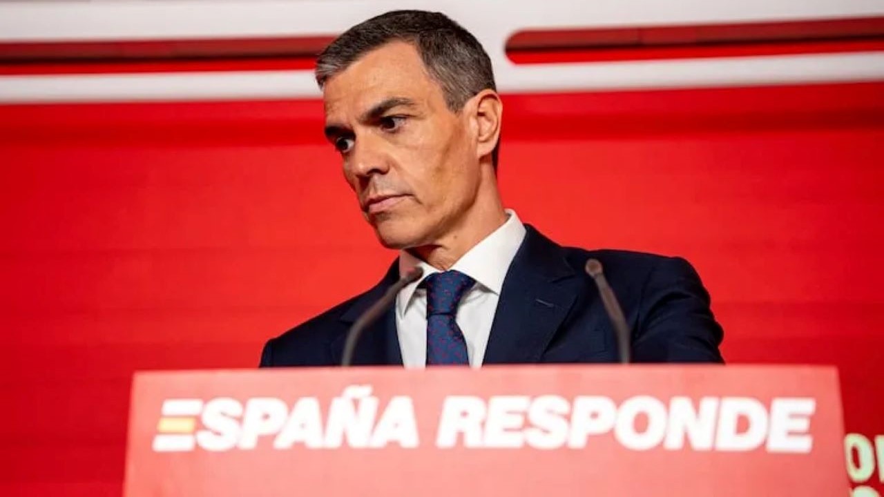 Sánchez blanquea a Maduro mientras carga y condena con “rotundidad” a Trump