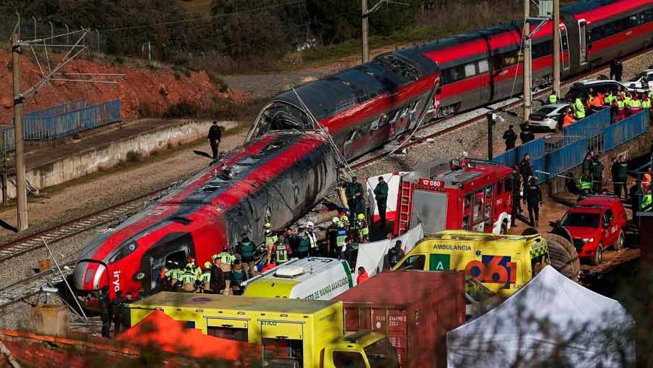 Concentración de Comando Libertad en el Ministerio de Transportes para pedir la dimisión de Puente