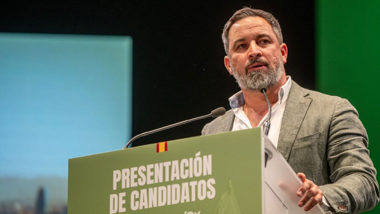 VOX irrumpe con fuerza en 2026: roza el 20% y supera los 70 escaños en el último ElectoPanel