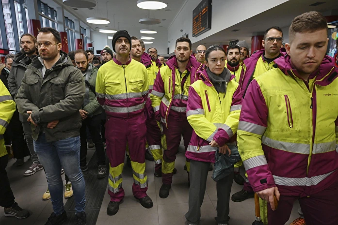 El gestor de Adif culpa a los maquinistas de los retrasos por «supuestas» incidencias