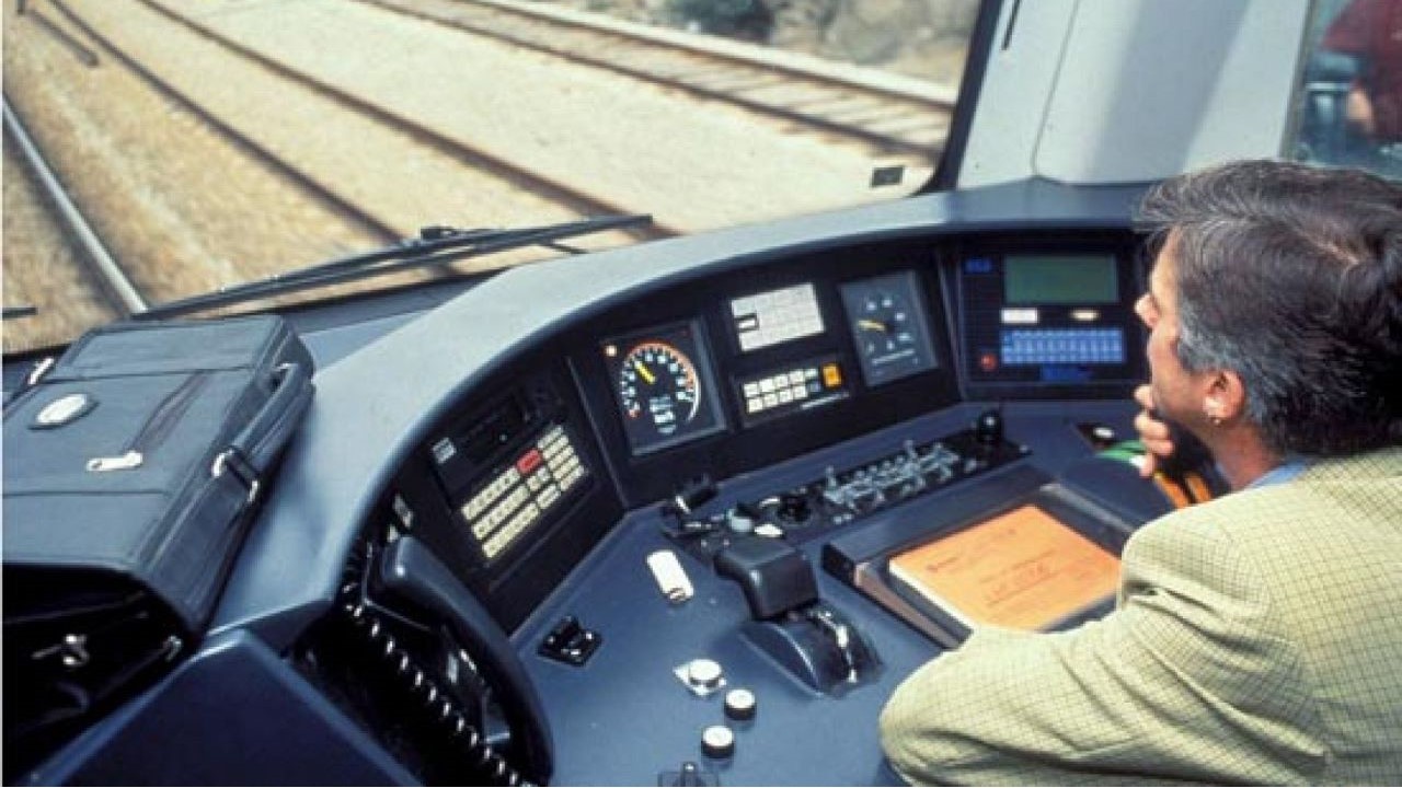 Los maquinistas alertaron del mal estado de las vías y pidieron bajar la velocidad del AVE