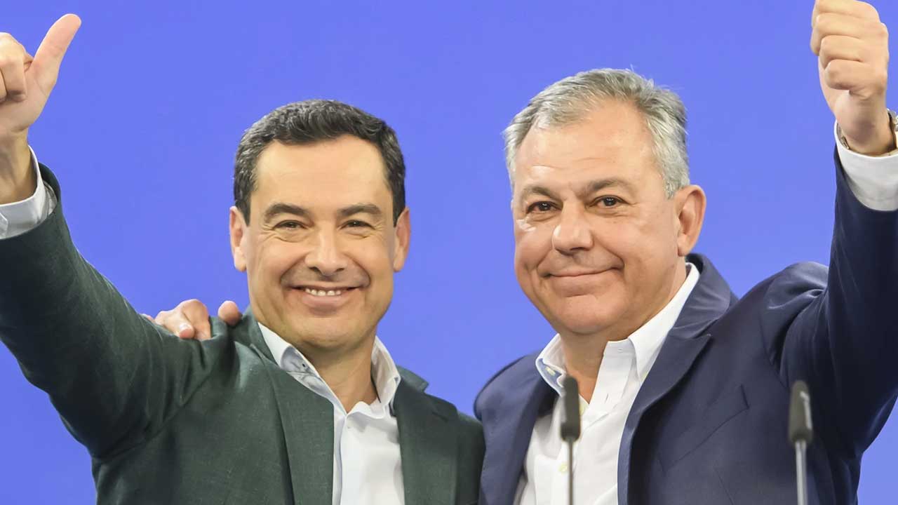 Más de veinte empleados del Ayuntamiento de Sevilla ganan más de 100.000 euros y sus sueldos subirán otro 2% este año