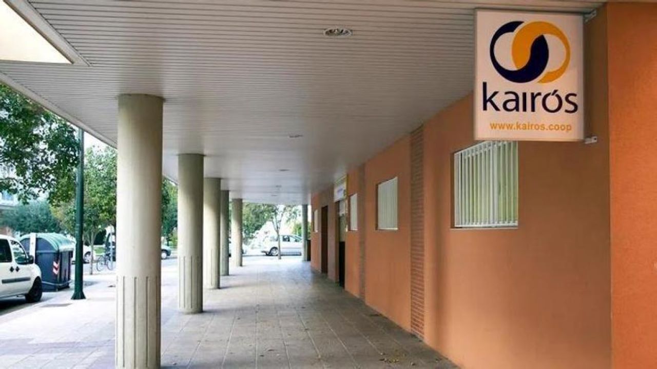 Violencia extrema de menas que intentan acuchillar y se masturban ante su educadora