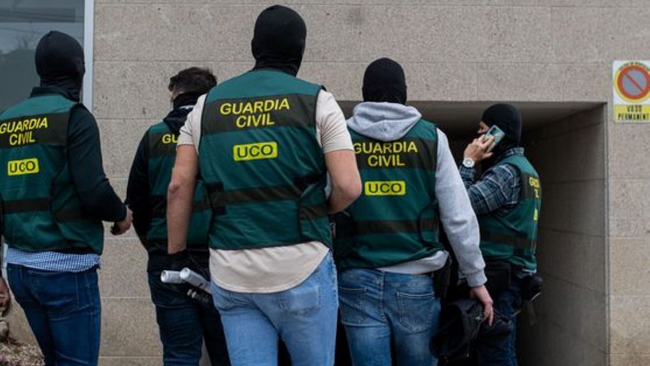 La UCO detiene al socialista Rafael Pineda y a su esposa por presunto pelotazo urbanístico en Sevilla