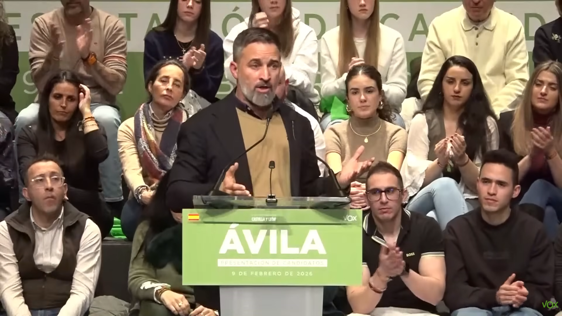 Abascal denuncia en Ávila que «la corrupción y la invasión también matan» y critica cualquier pacto con el Gobierno