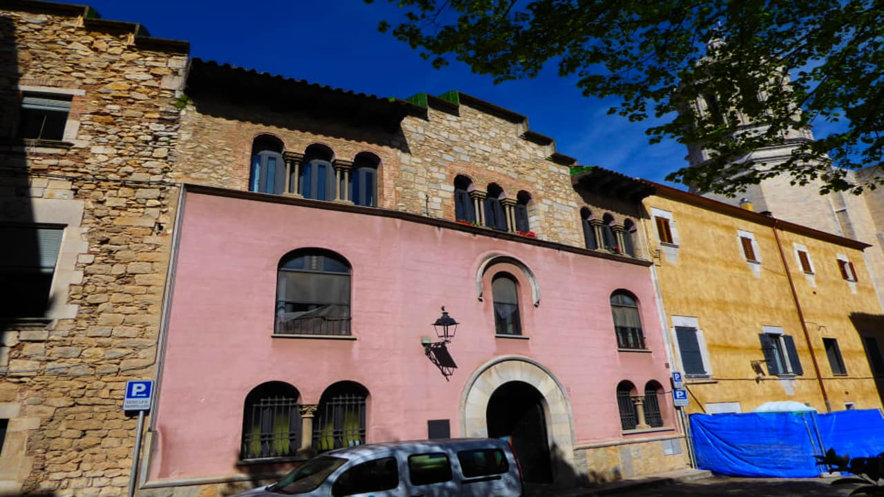 El ayuntamiento de Gerona agrupa más de novecientos empadronados en centros cívicos municipales