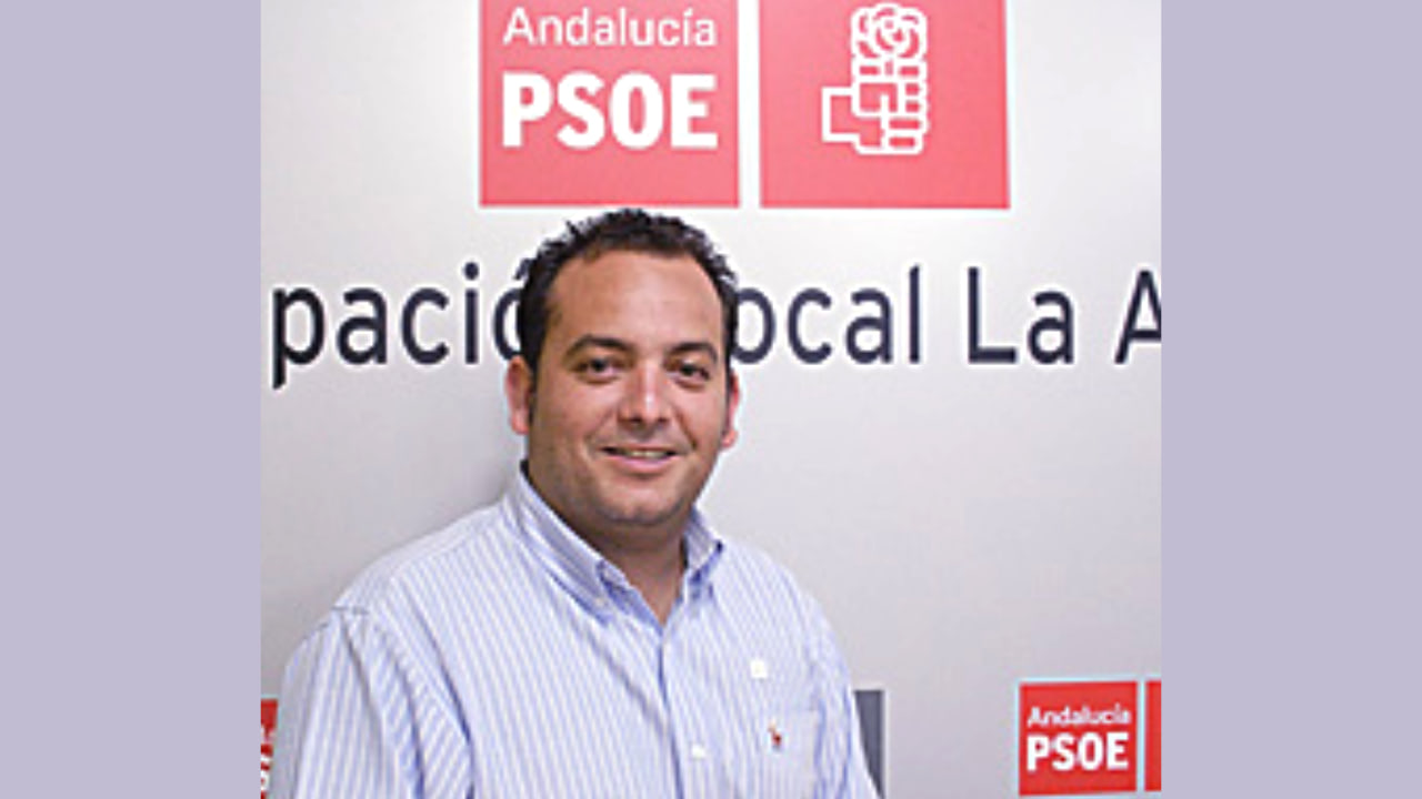 Dimite el alcalde socialista de La Algaba tras denuncia de ‘ciberacoso y hostigamiento sexual’ a un menor