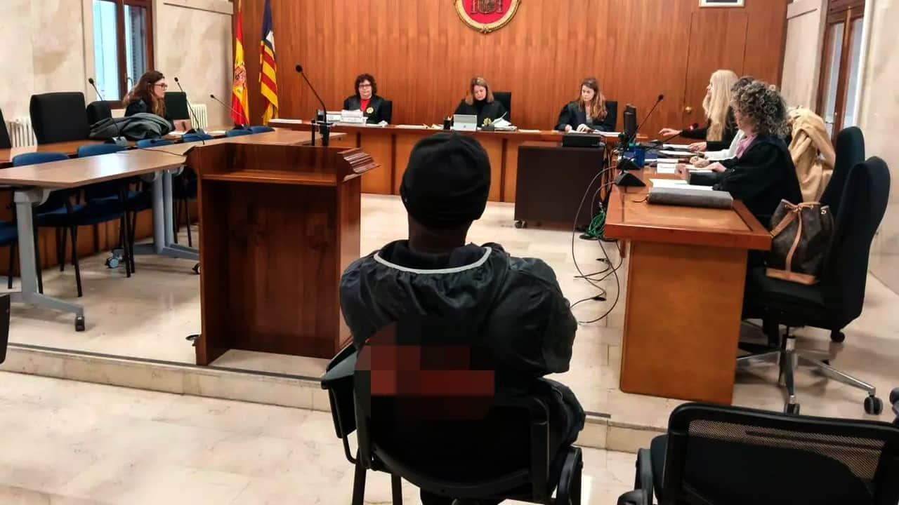 El senegalés condenado por violar a una niña en Palma evita la cárcel tras un acuerdo con la fiscalía