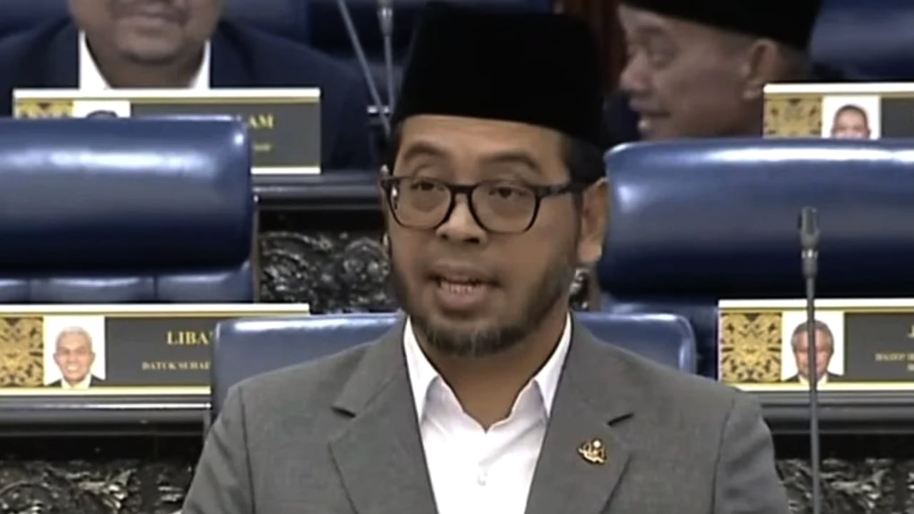 El ministro de Asuntos Religiosos de Malasia asocia estrés laboral con volverse gay