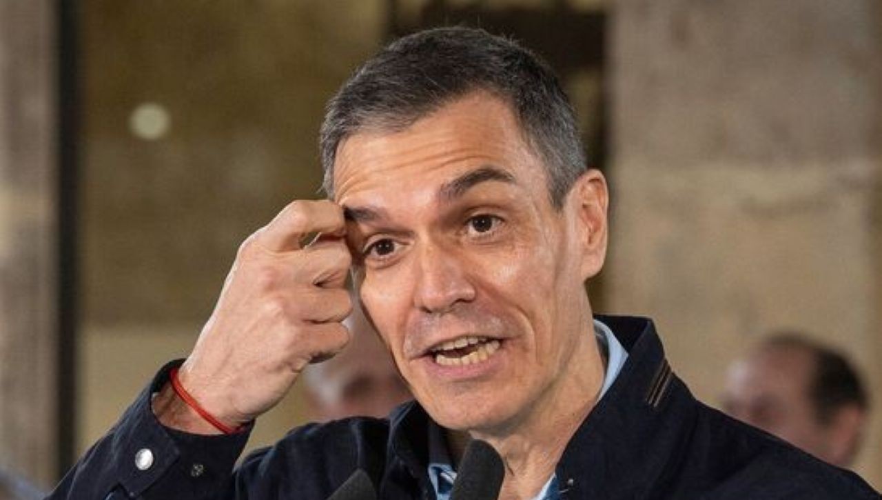 Estado demacrado de Sánchez en Burgos; no es IA/El Confidencial