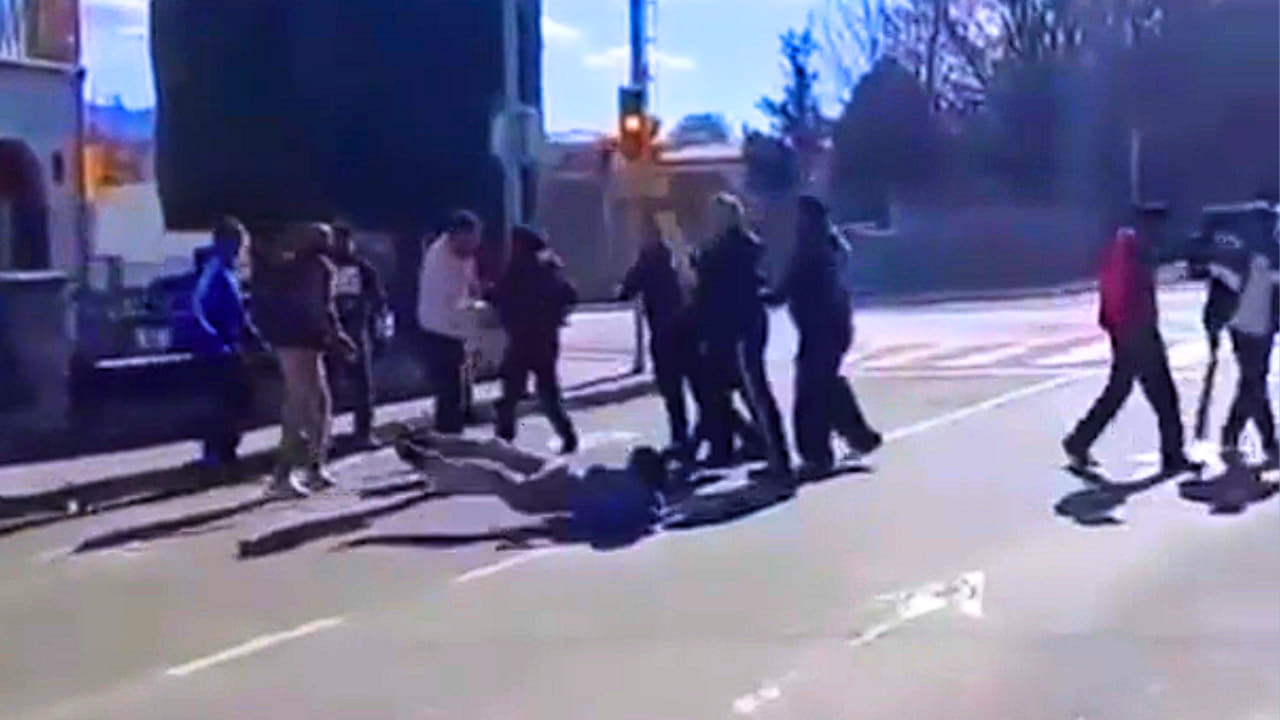 Batalla campal callejera en Osona entre hindúes y pakistaníes