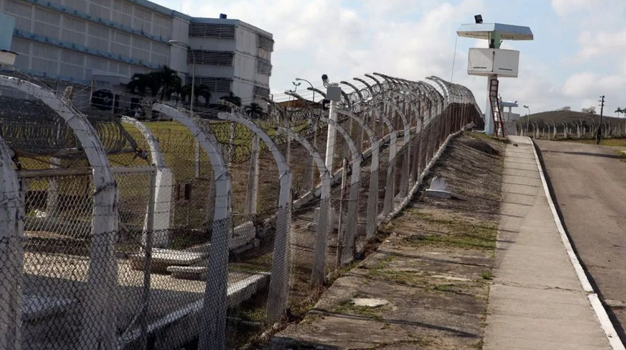 Un motín masivo sacude la cárcel de máxima seguridad de Cuba