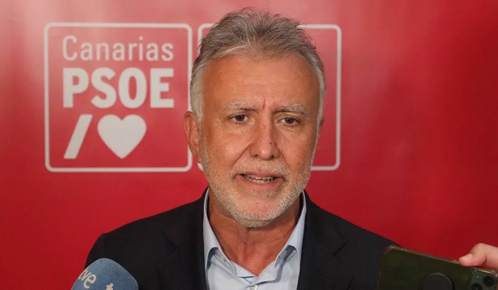 Siete ministros activan actos exprés el viernes y desatan la sospecha sobre viajes pagados con dinero público