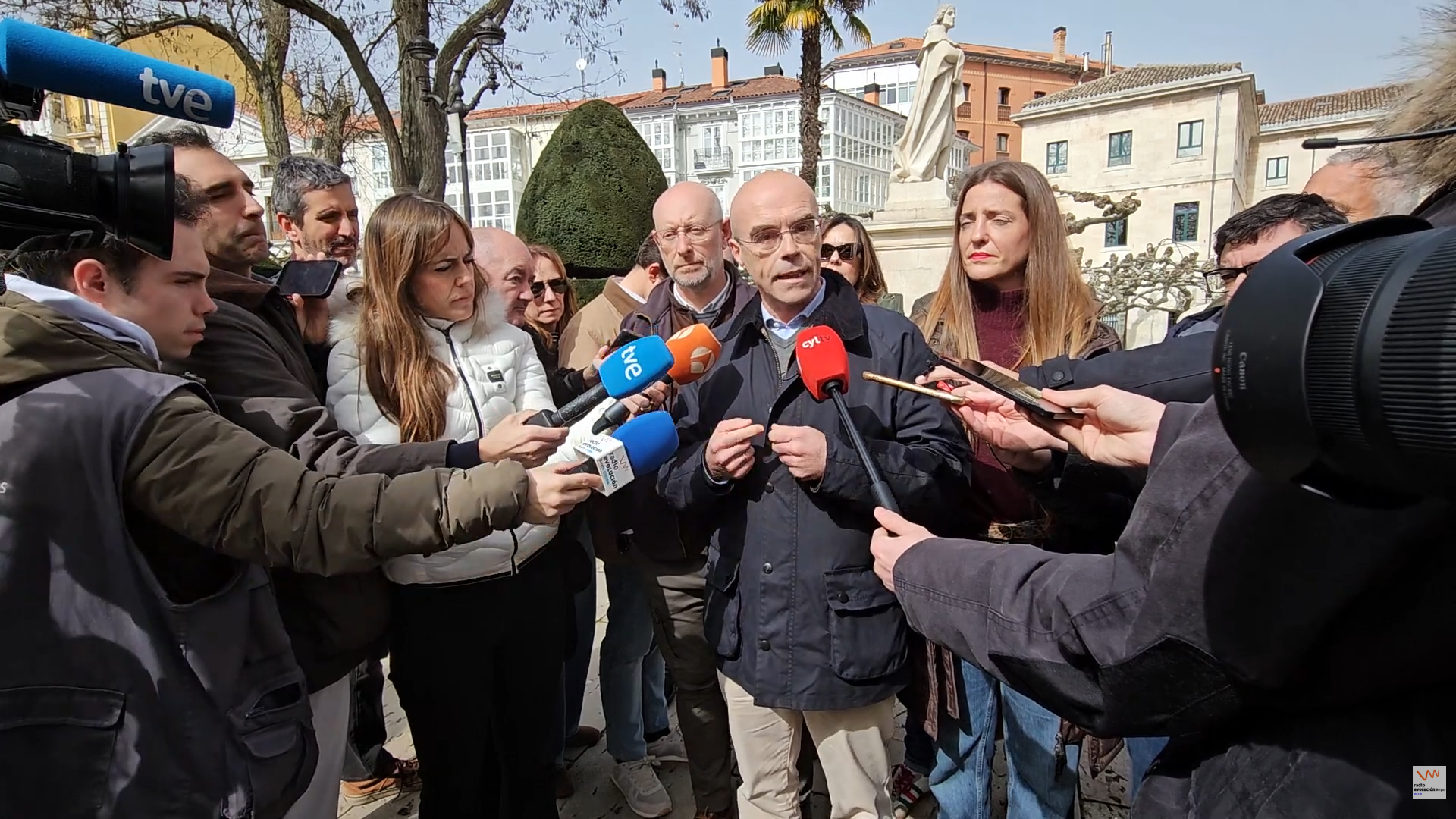 Jorge Buxadé defiende la «prioridad nacional» en vivienda y ayudas sociales en Burgos