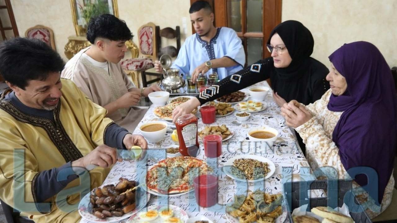 Una nueva familia española que percibe el IMV/La Tribuna