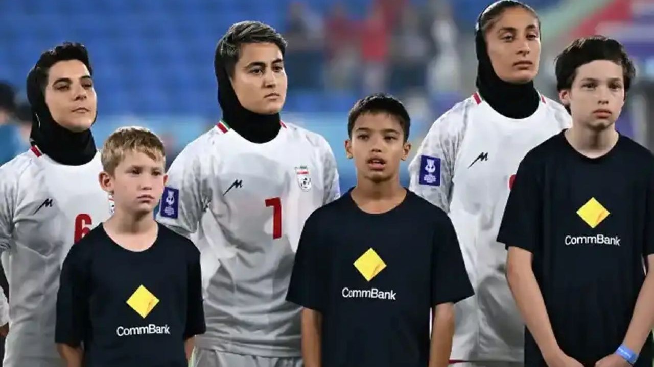 Jugadoras de Irán solicitan asilo en Australia tras negarse a cantar el himno y Trump pide no deportarlas