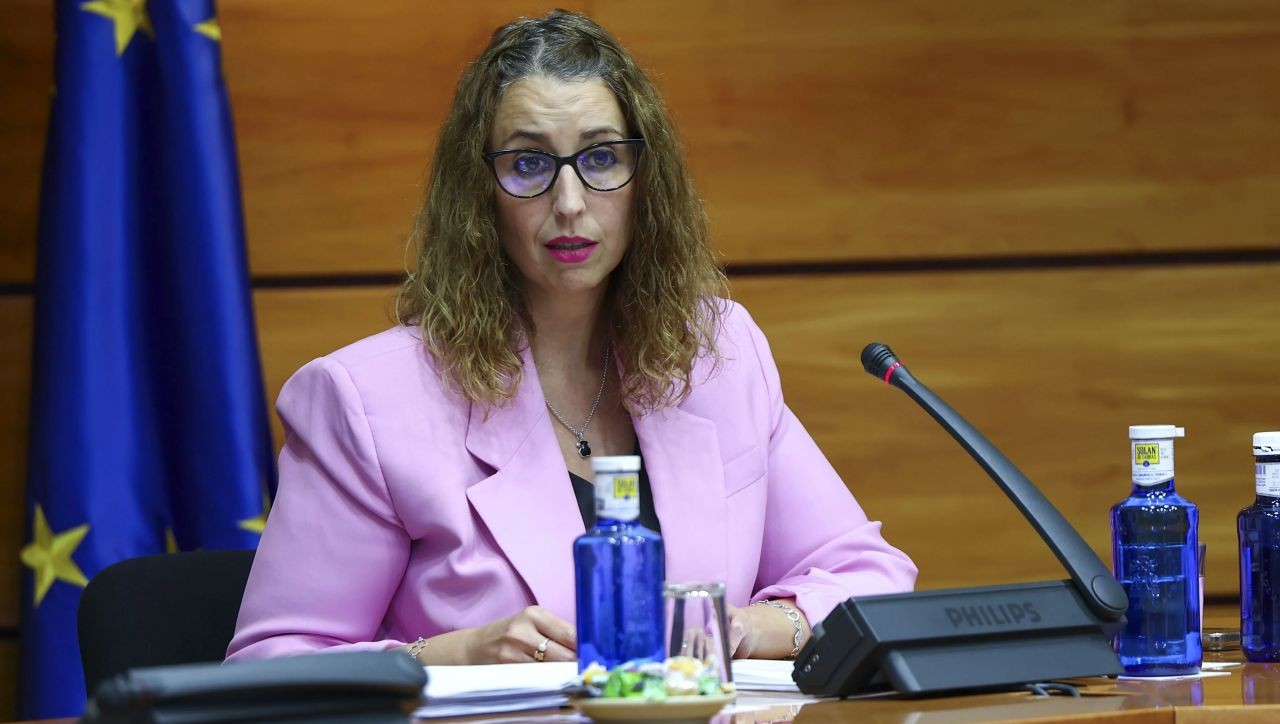 VOX exige a Page que repruebe a su consejera de Igualdad por comparar el burka con el velo de la Virgen