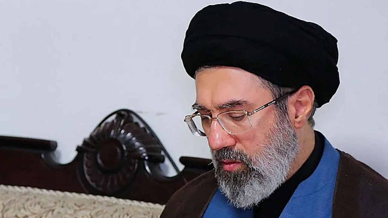 Irán nombra en secreto al hijo de Alí Jamenei como nuevo líder supremo