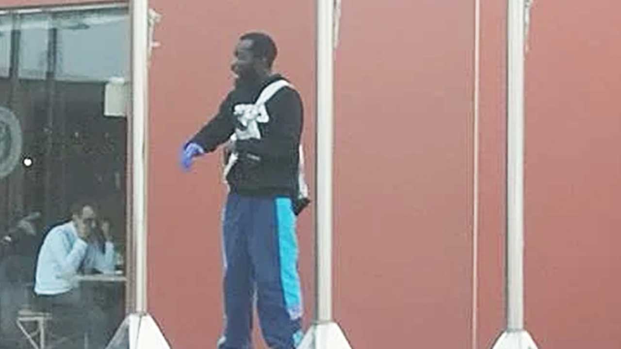 onanista de Gijón detenido