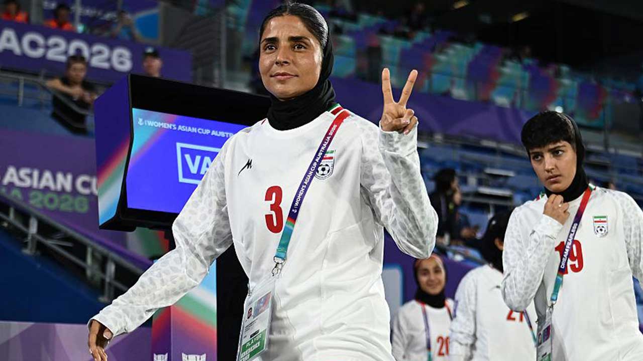 Las futbolistas de Irán no cantan el himno en plena guerra y desatan un terremoto político