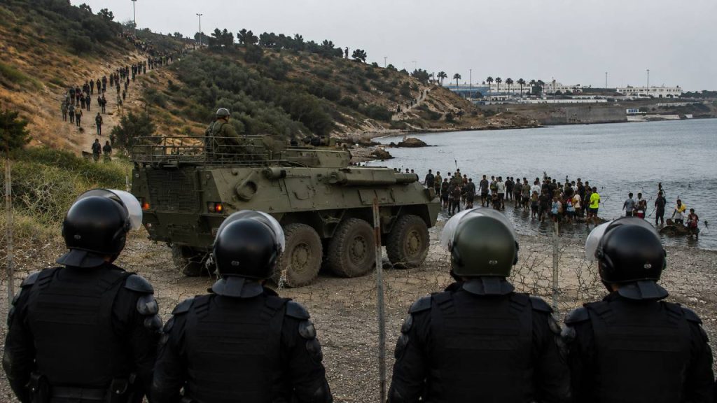 El Ejército llevaba dos días preparado en Ceuta pero Defensa ordenó desplegarlo tarde