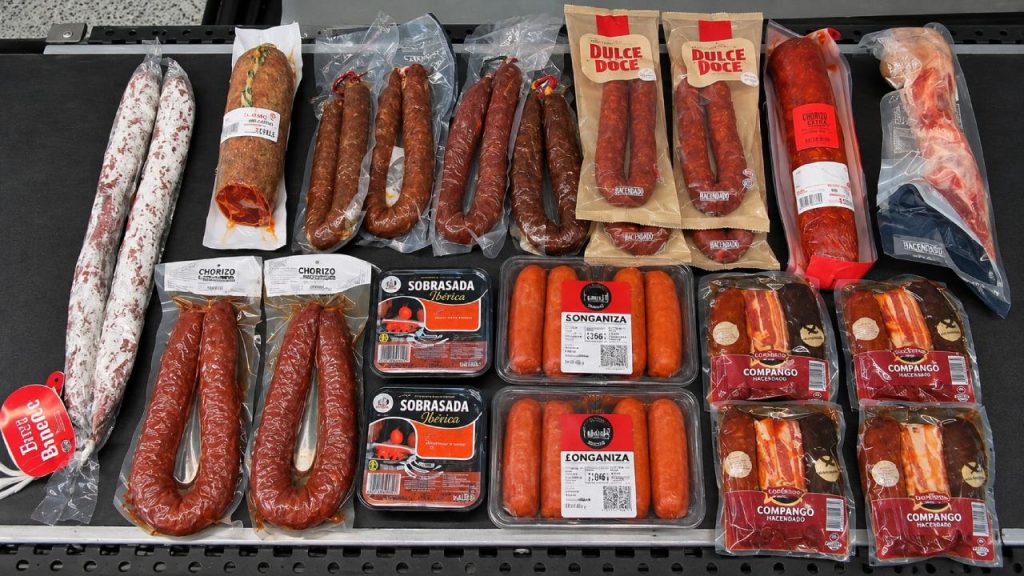 Estadounidense viaja con casi nueve kilos de embutido de Mercadona sin declarar y acaba multado en Seattle
