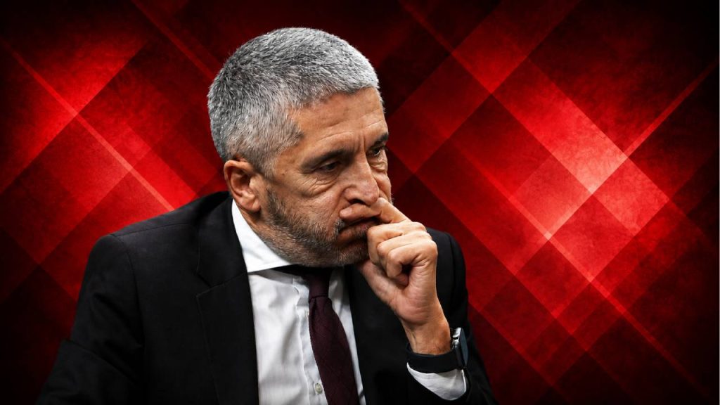 El ministro Marlaska podría ser inhabilitado por la invasión a Ceuta