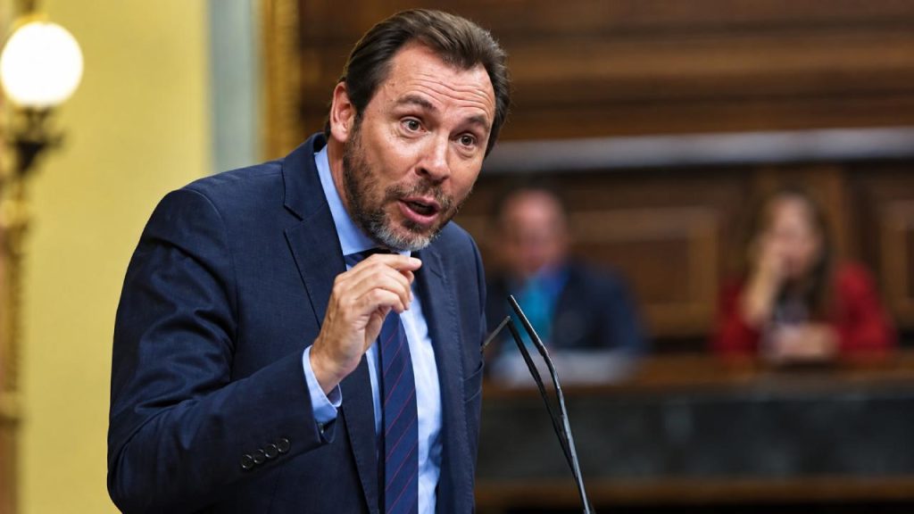 Óscar Puente ataca a Vivas tras el rechazo de Ceuta al campamento de 1.000 inmigrantes