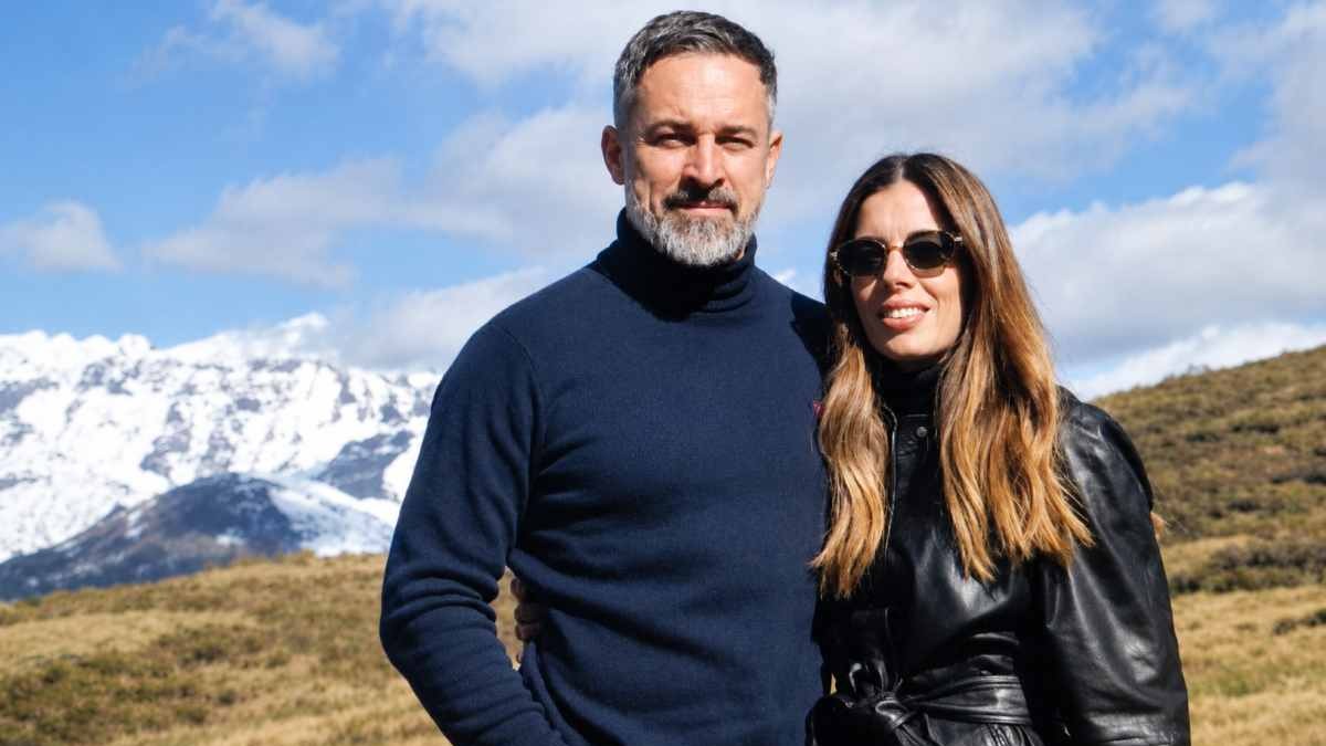 Amenazan de muerte a la mujer de Abascal y a sus hijos: «A ver si os meten un tiro en la cabeza a cada uno»