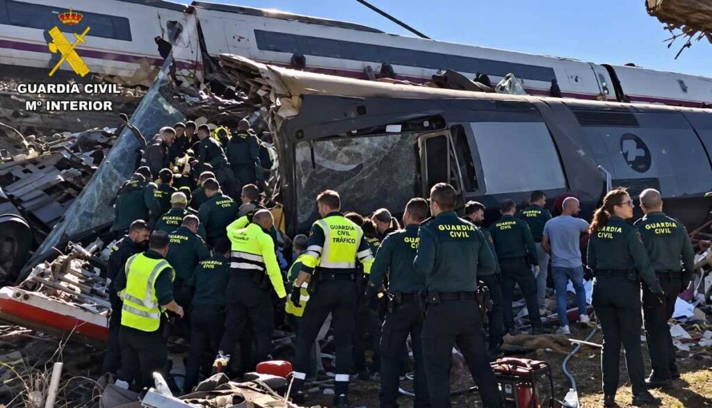 VOX se querella contra ADIF para blindar las pruebas del accidente de Urda y evitar que se manipule el escenario de la tragedia